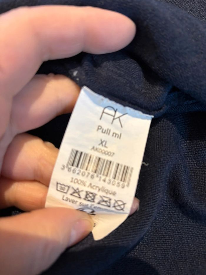 Pull T XL - photo numéro 2