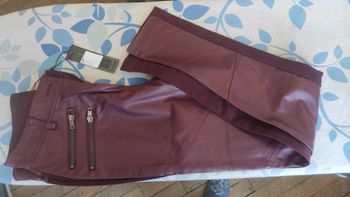 Pantalon bi matière.