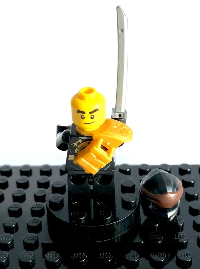 LEGO Ninjago - Cole, Pearl gold armor shoulder pad - photo numéro 3