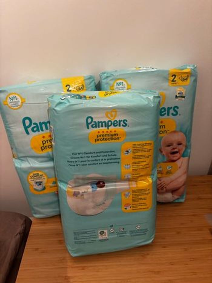 Pampers Premium taille 2 (3x54) - photo numéro 2