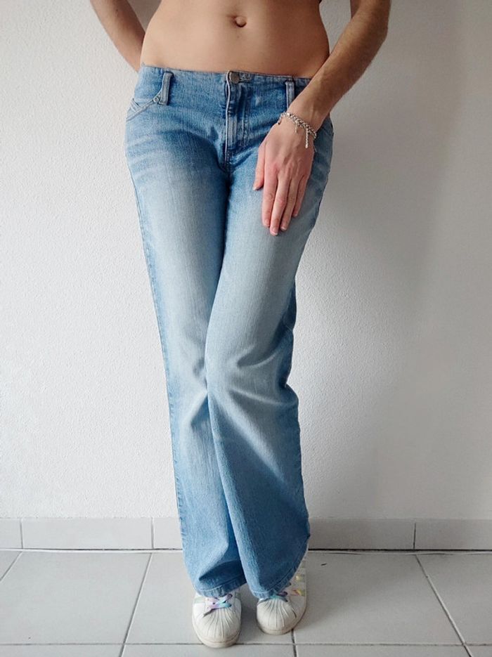 Pantalon Jean Mom évasé patte d'eph bleu clair y2k / Naf Naf - 38/M - photo numéro 2