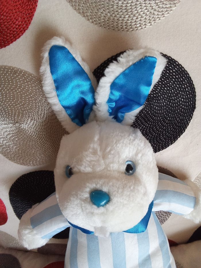 Doudou Pampers  peluche Lapin 25 cm +/-  blanc et bleu bicolore vintage Pampers ancien  vers 1991 rayures   très joli - photo numéro 10