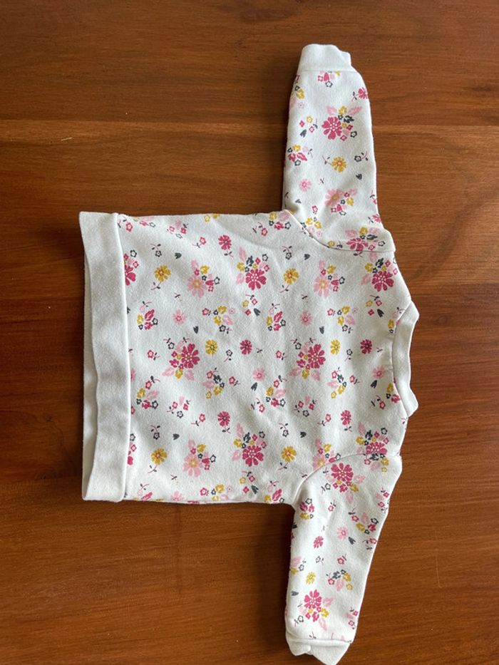 Pull bon état marque inconnu taille 3-6 mois - photo numéro 3