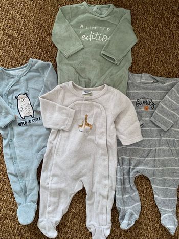 Lot bébé 3 mois - 8 articles