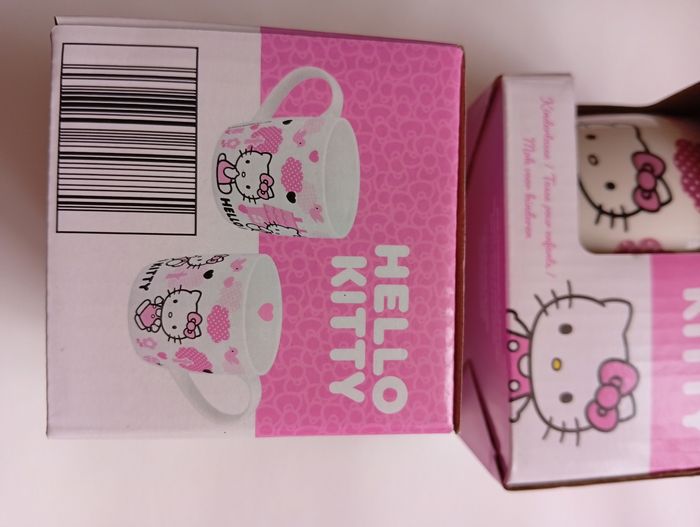 Lot 2tasses hello Kitty dans leur boîte d origine neuve - photo numéro 3
