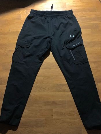 Cargo under armour 