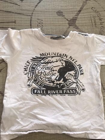 Tee shirt tape à l’œil