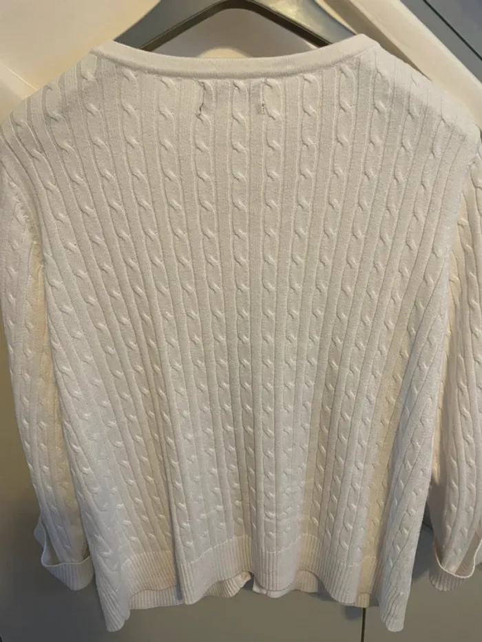 White cardigan - photo numéro 3