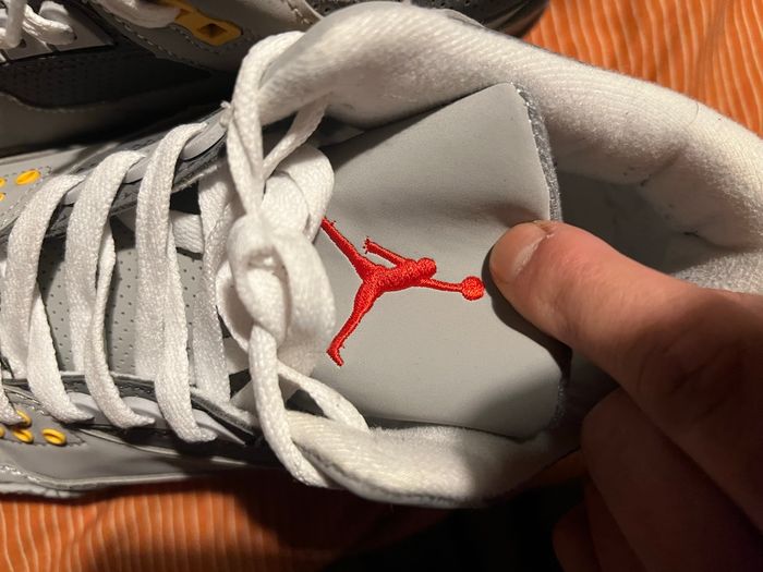 Baskets Jordan 3 rétro édition limitée rare - photo numéro 9