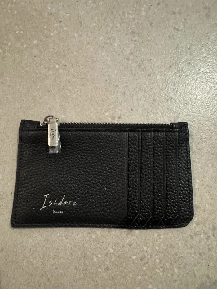 Casquette New Era, il y a des marques d'usures, taille unique - photo numéro 1