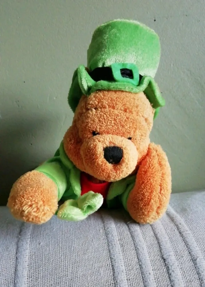 Peluche Winnie l'ourson, Saint Patrick Irlande