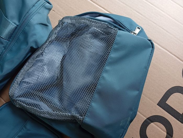 Sac de voyage et ses trousses - photo numéro 2