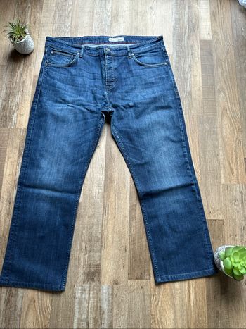 - Jean Celio  [N] - Taille 52 - Très bon état