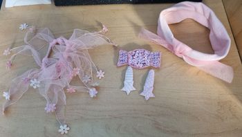 Lot accessoires cheveux rose clair fille