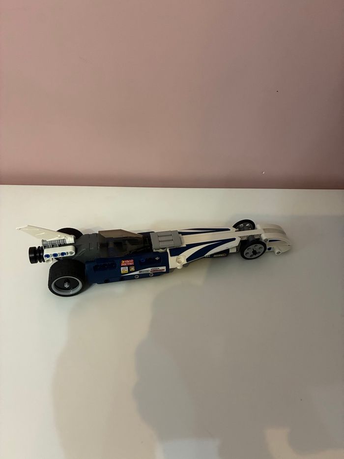 Lego Technic 42033 le bolide imbattable voiture - photo numéro 5