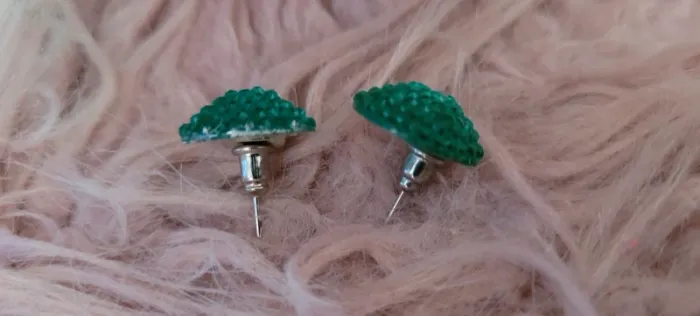 Boucles d'oreilles strass verts - photo numéro 2