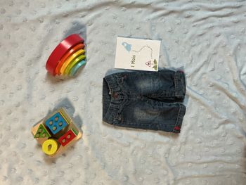 jean bleu doublé taille réglable pressions entre les jambes 1 mois tape à l'oeil