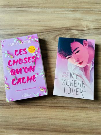 Lot de 2 livres de Romance