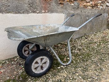 brouette à deux roues