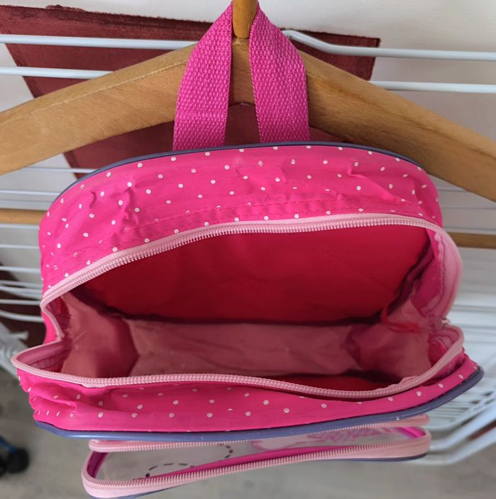 Petit sac à dos ou cartable Hello Kitty - photo numéro 4