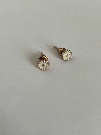 Boucles d’oreilles fleur Marguerite or