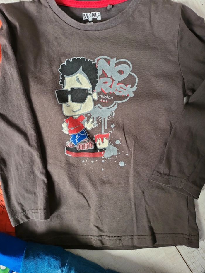 Lot 4 t-shirts manches longues garçon 6 ans très bon état - photo numéro 7