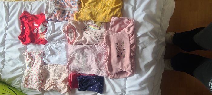 Lot vêtements bébé fille 3 à 18 mois - photo numéro 3