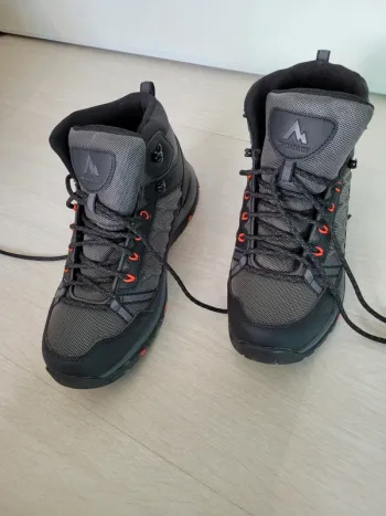 Chaussure de marche