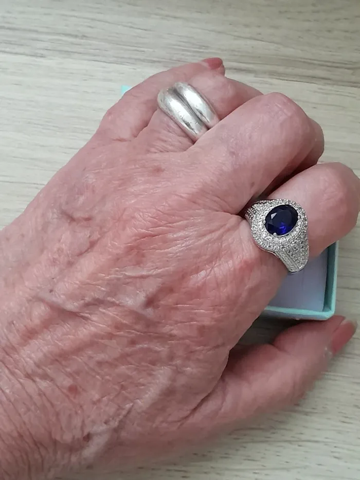 Superbe bague, strass, pierre bleue marine, taille 60 - photo numéro 5