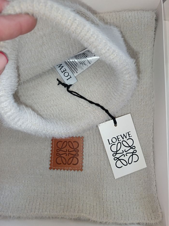 Ensemble bonnet plus écharpe neuf en laine - photo numéro 2