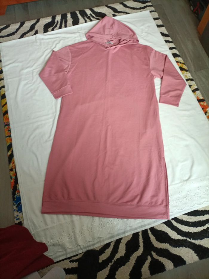 Robe sweat a capuche