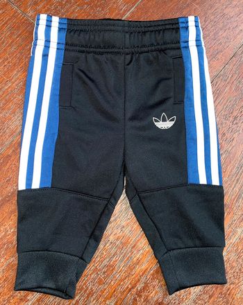 jogging Adidas 6 mois jamais porté