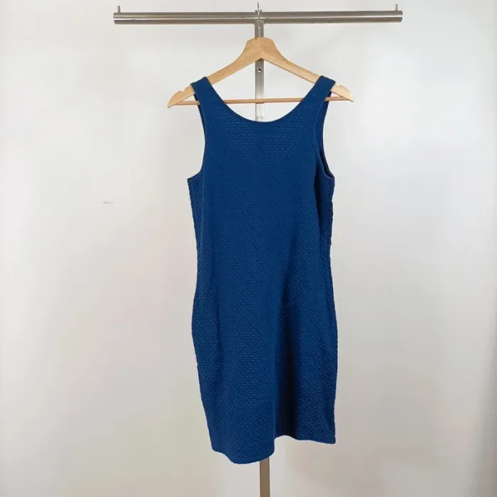 Robe bleu marine Dorothy Perkins – maille texturée, sans manches, taille 40 A1077 - photo numéro 4