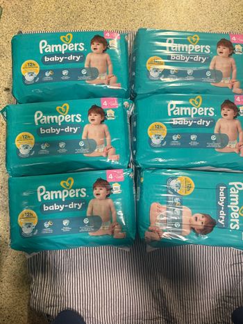Six pack de couches Pampers taille 4 normal 