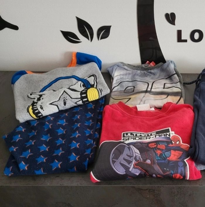 Lot de vêtements 8ans - photo numéro 7