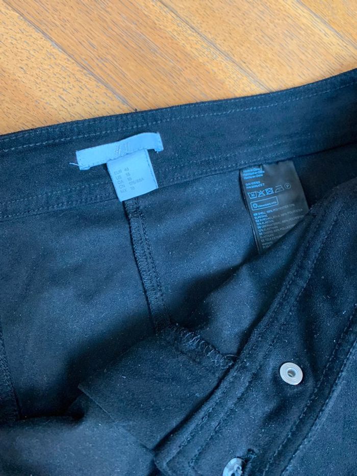 Pantalon H&M en similicuir daim taille 44/46 - photo numéro 4