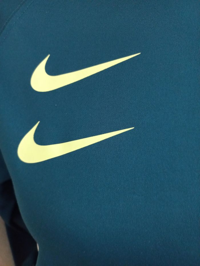 Sweat nike  Taille  XS - photo numéro 5