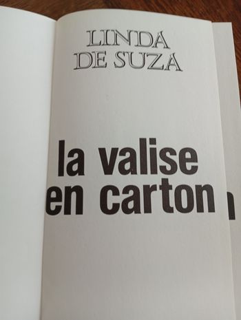La valise en carton
