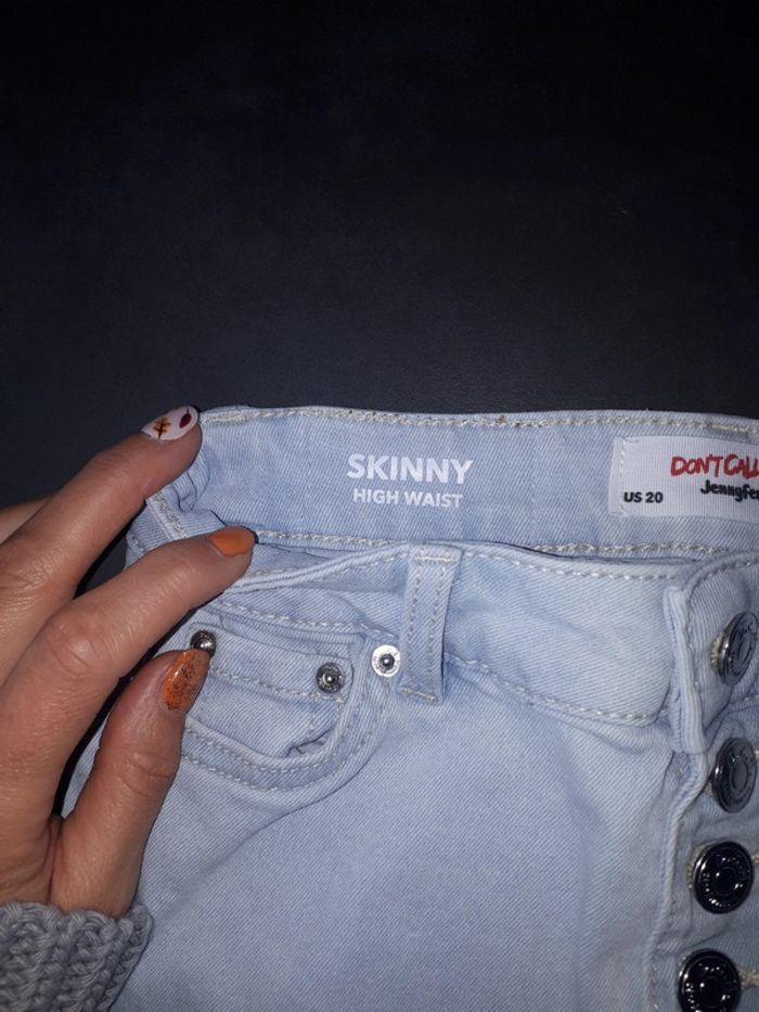 Jean clair skinny état neuf Jennyfer 10 ans taille 30 - photo numéro 5