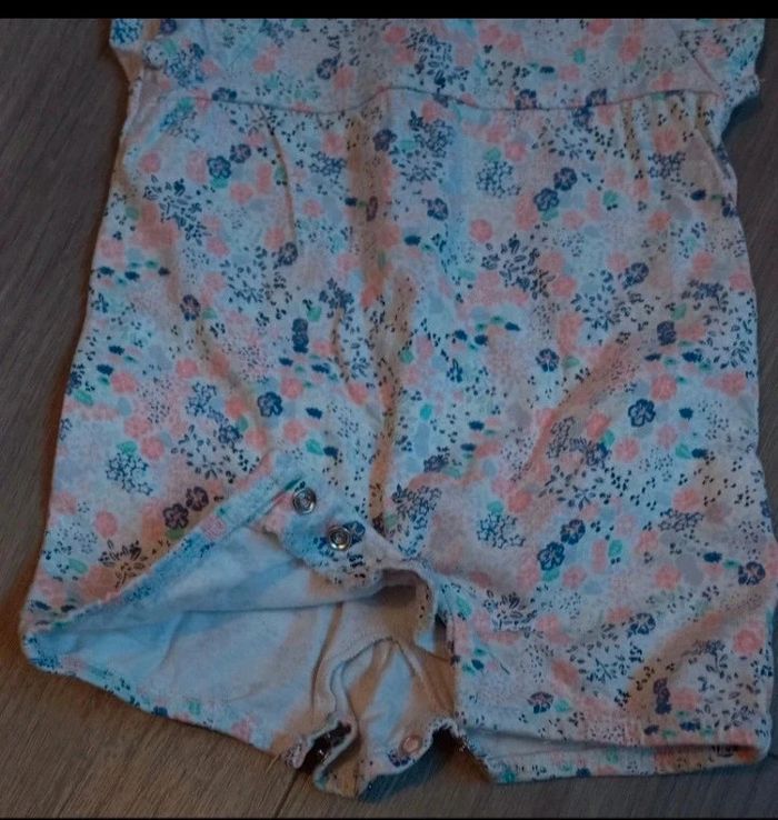 Combi short 3 mois - photo numéro 4