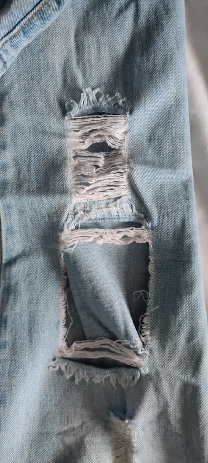 Jeans troué femme - photo numéro 5