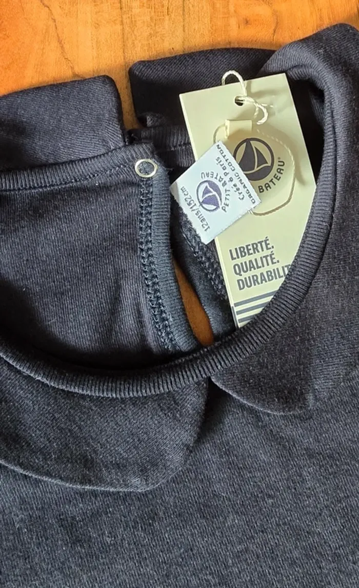 Tee-shirt Petit Bateau Taille 12 ans - photo numéro 4