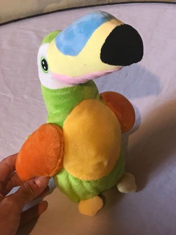 Petit Pélican Multicolore Oiseau Animal Faune Peluche Petits Enfants Bébés