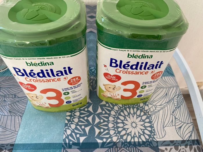 2 boîtes de lait Blédina 3ème âge - photo numéro 2