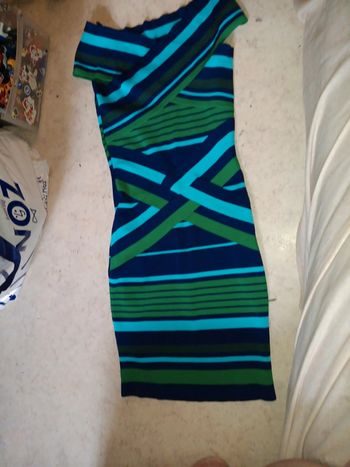 Robe tissu elastique Morgan t.S col bateau pas de vinted go