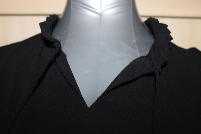 blouse manche courte noir taille 36 - photo numéro 2