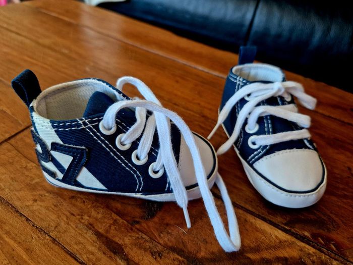 Chaussures bébé 3-6 mois