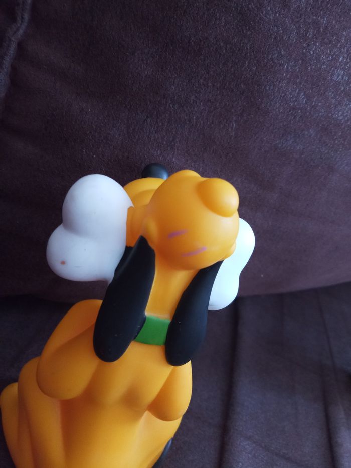 Petite Figurine Pluto "Disney" en Plastique pour le bain - photo numéro 3