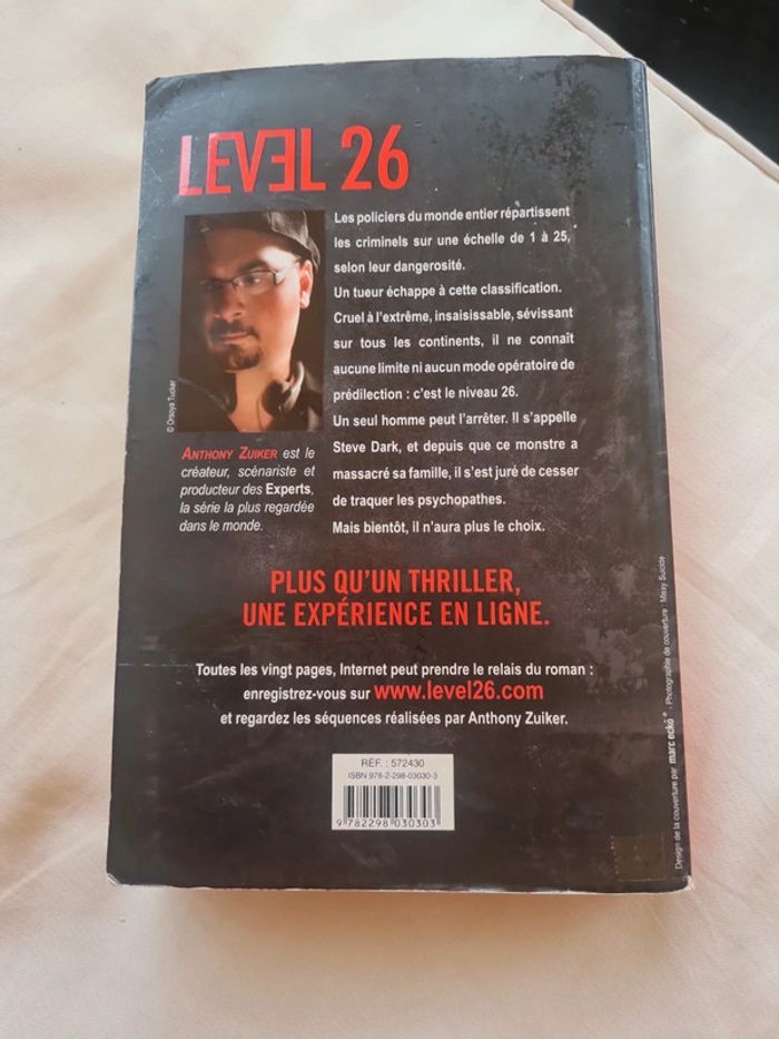 Level 26 - Anthony E. Zuiker - policier - photo numéro 2