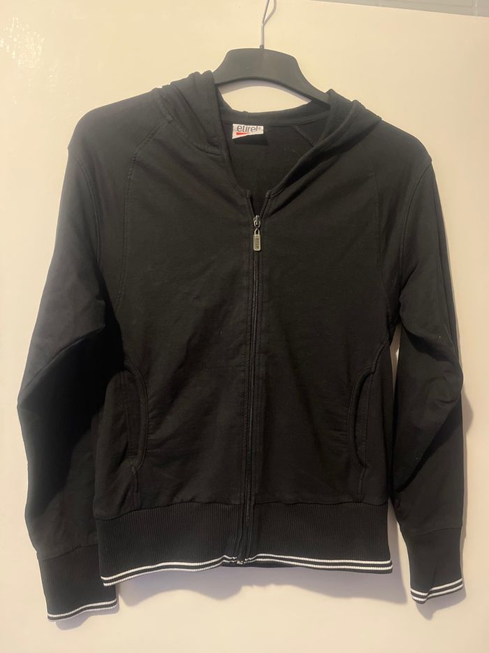 Gilet femme à capuche